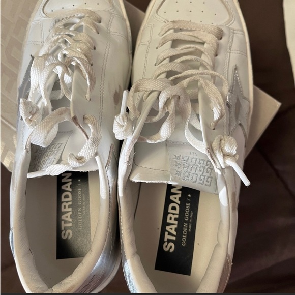 Golden Goose Size 40 (size 10) - Starsan White/Silver Leather Sneaker - Picture 4 of 5